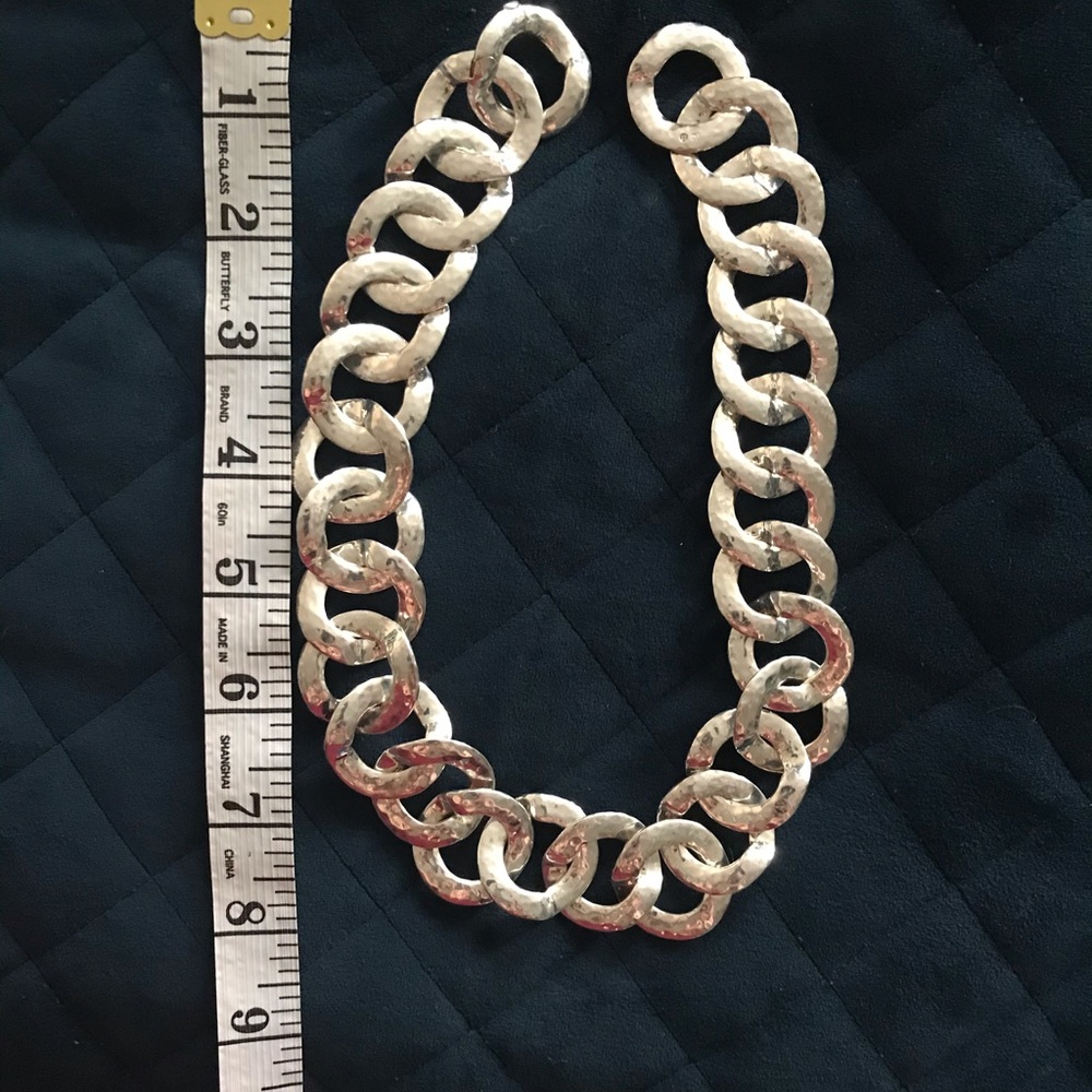 Kate Spade silver tone links necklace. - Picture 3 of 5